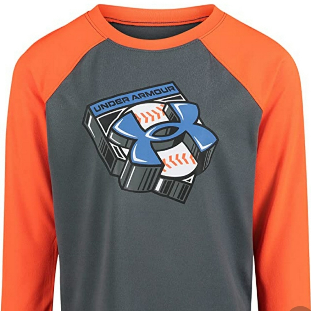 Under Armour Boys' Size 4 Graphic Long Sleeve Tee